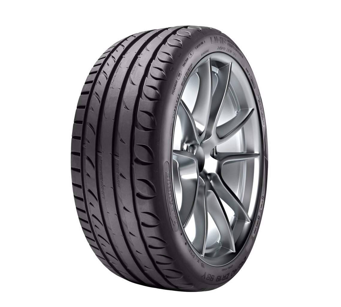 Taurus UHP 215/55R18 99 V XL -renkaat hinta ja tiedot | Kesärenkaat | hobbyhall.fi