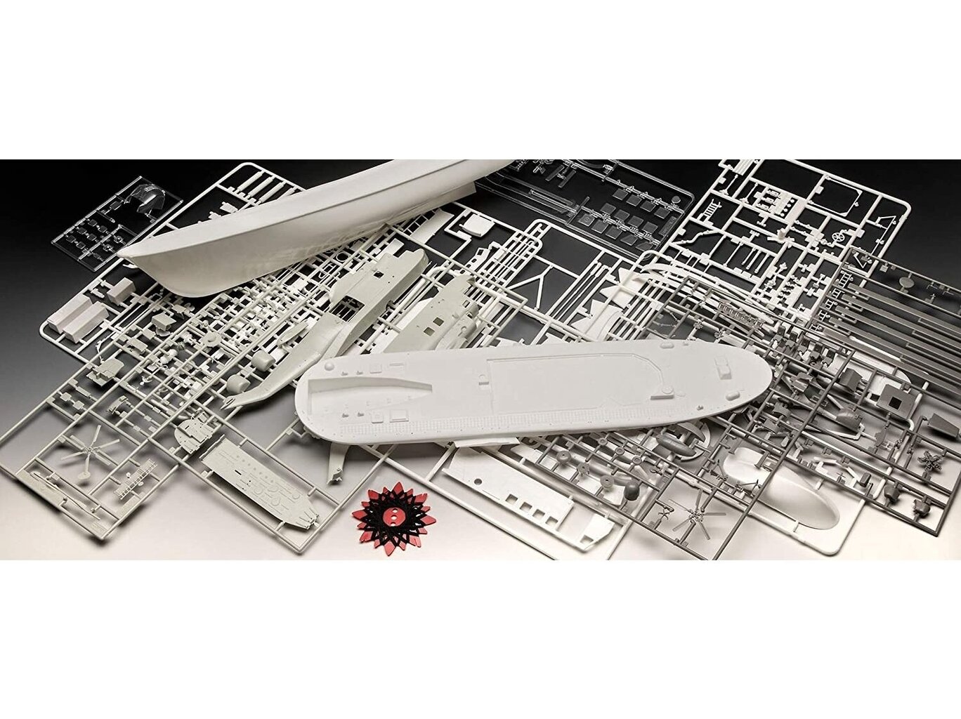 Pienoismalli Revell - DGzRS Berlin + Sea King "Good Bye Set", 1/72, 05683 hinta ja tiedot | LEGOT ja rakennuslelut | hobbyhall.fi