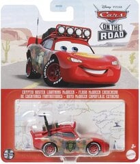 Mattel Disney Pixar: Autot tiellä - Cryptid Buster Lightning McQueen (HKY29) hinta ja tiedot | Poikien lelut | hobbyhall.fi