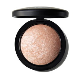 Skaistalai MAC Mineralize Skinfinish Powder hinta ja tiedot | Aurinkopuuterit ja poskipunat | hobbyhall.fi