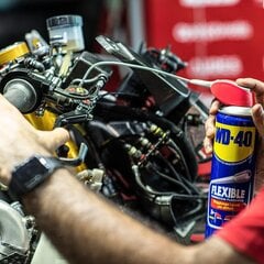 Voiteluöljy WD-40, 400 ml. hinta ja tiedot | Autokemikaalit | hobbyhall.fi