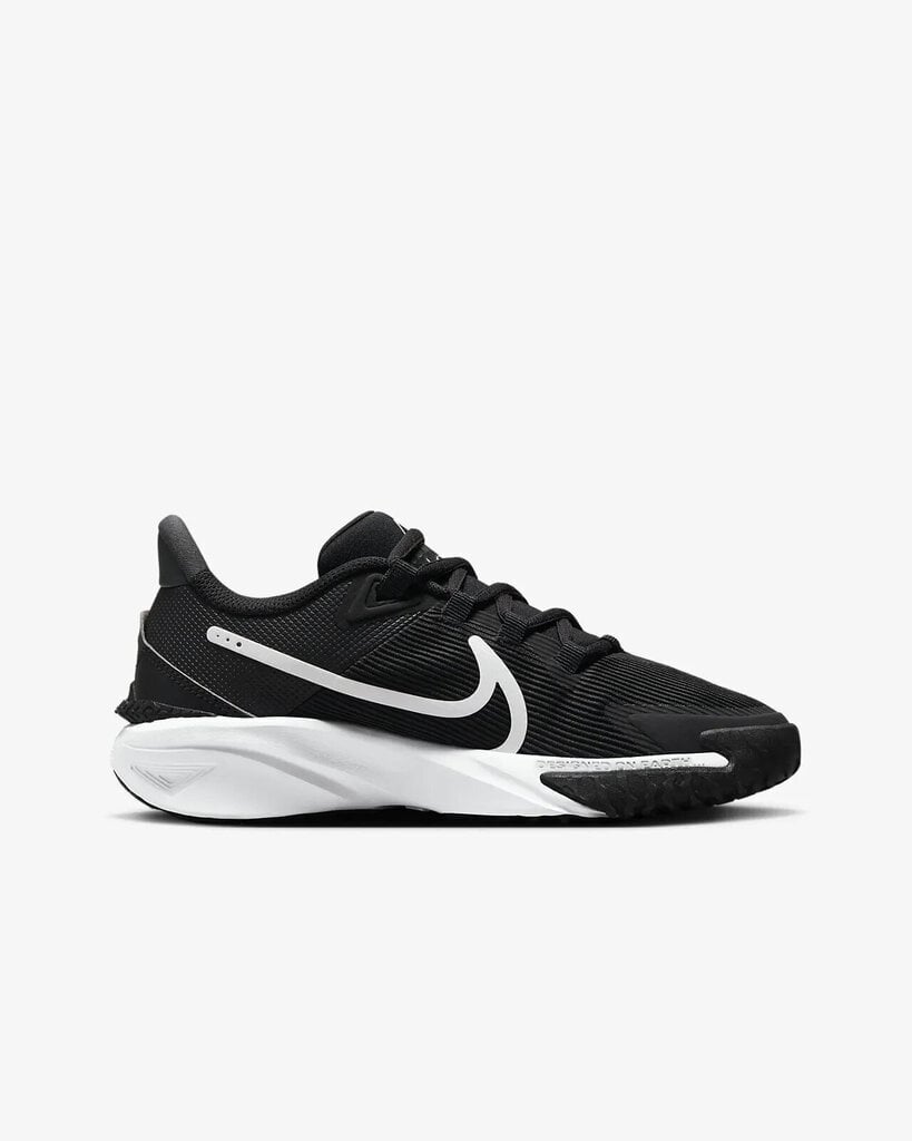 Nike Jalkineet Nk Star Runner 4 Nn Black DX7615 001 DX7615 001/6.5 hinta ja tiedot | Lasten urheilukengät | hobbyhall.fi