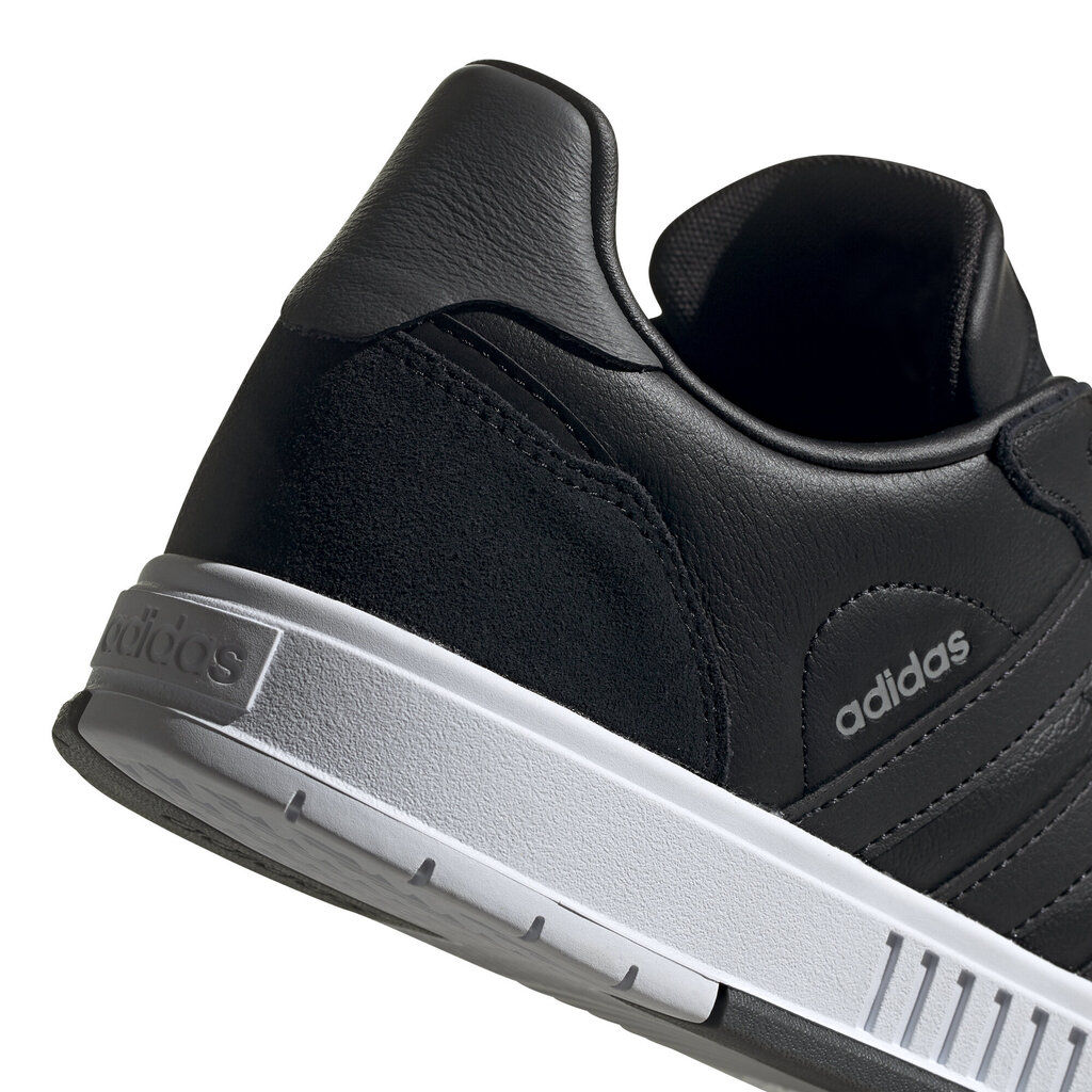 Adidas Jalkineet Courtmaster Black FV8108/10.5 hinta ja tiedot | Miesten urheilu- ja vapaa-ajan kengät | hobbyhall.fi