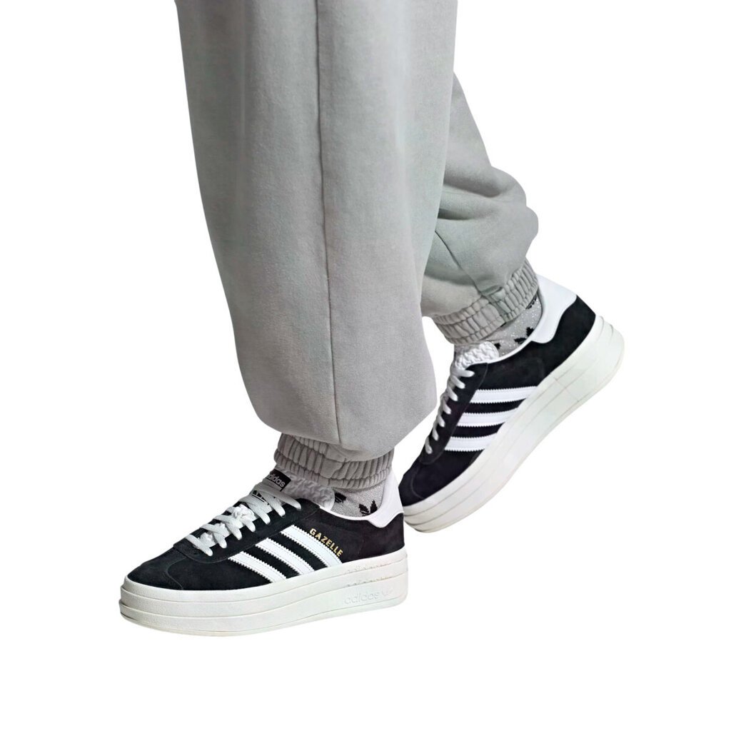 adidas originals hq6912 moterims juoda naiset musta HQ6912 hinta ja tiedot | Naisten urheilu- ja vapaa-ajan kengät | hobbyhall.fi