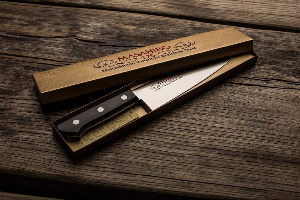 Masahiro BWH Santoku-veitsi 175mm [14023]. hinta ja tiedot | Veitset ja tarvikkeet | hobbyhall.fi