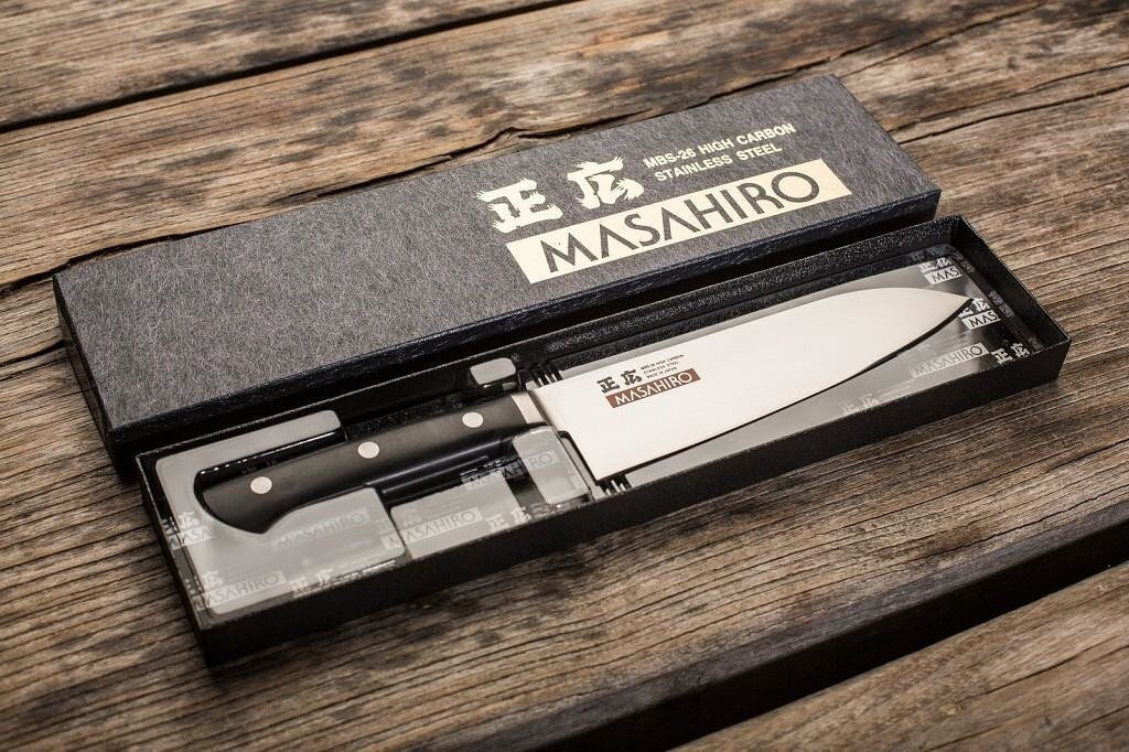 Masahiro MV-H Santoku-veitsi 175mm [14923]. hinta ja tiedot | Veitset ja tarvikkeet | hobbyhall.fi