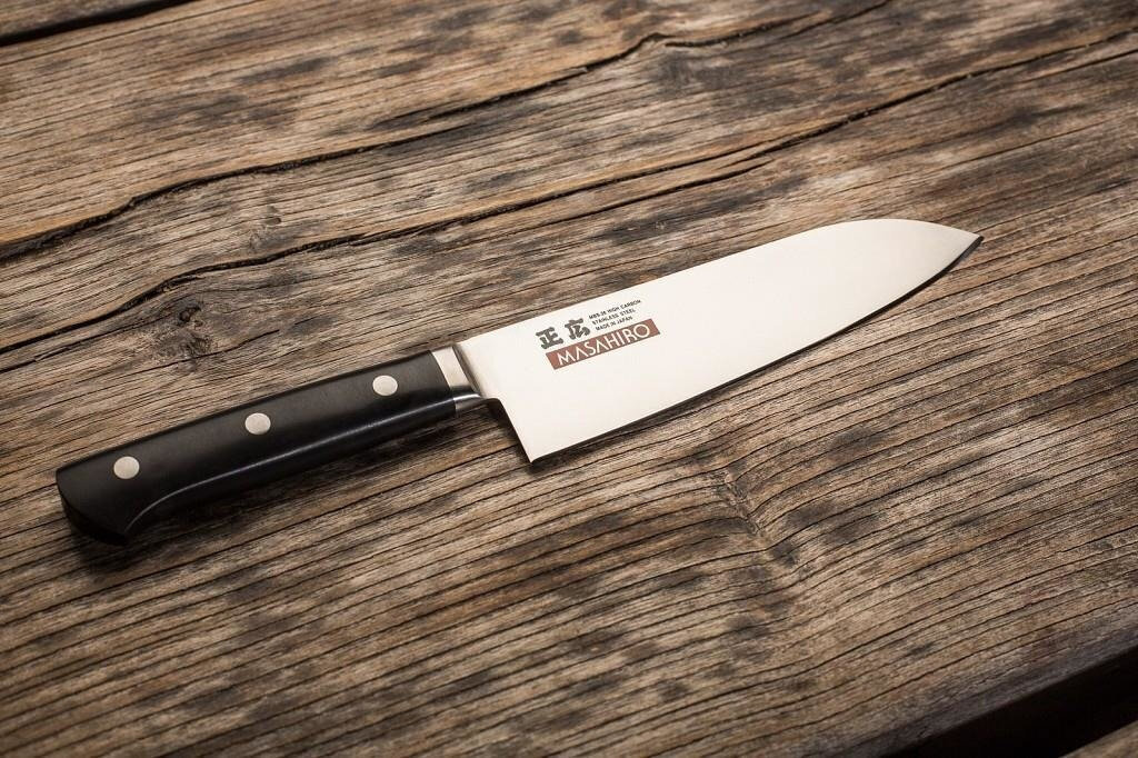 Masahiro MV-H Santoku-veitsi 175mm [14923]. hinta ja tiedot | Veitset ja tarvikkeet | hobbyhall.fi