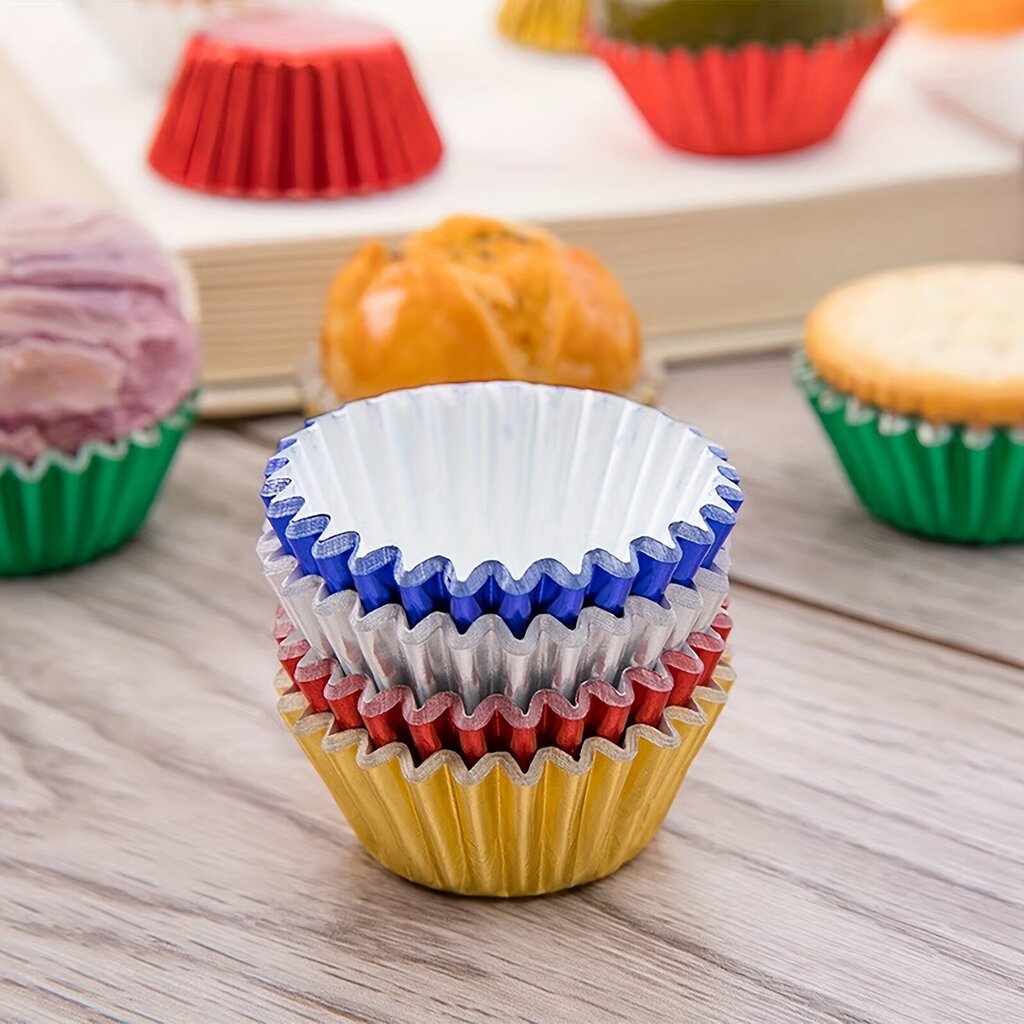 '100 kpl folio cupcake vuoraukset muffinivuori muffinssikääreet elintarvikelaatua ja rasvaa' hinta ja tiedot | Keittiövälineet | hobbyhall.fi