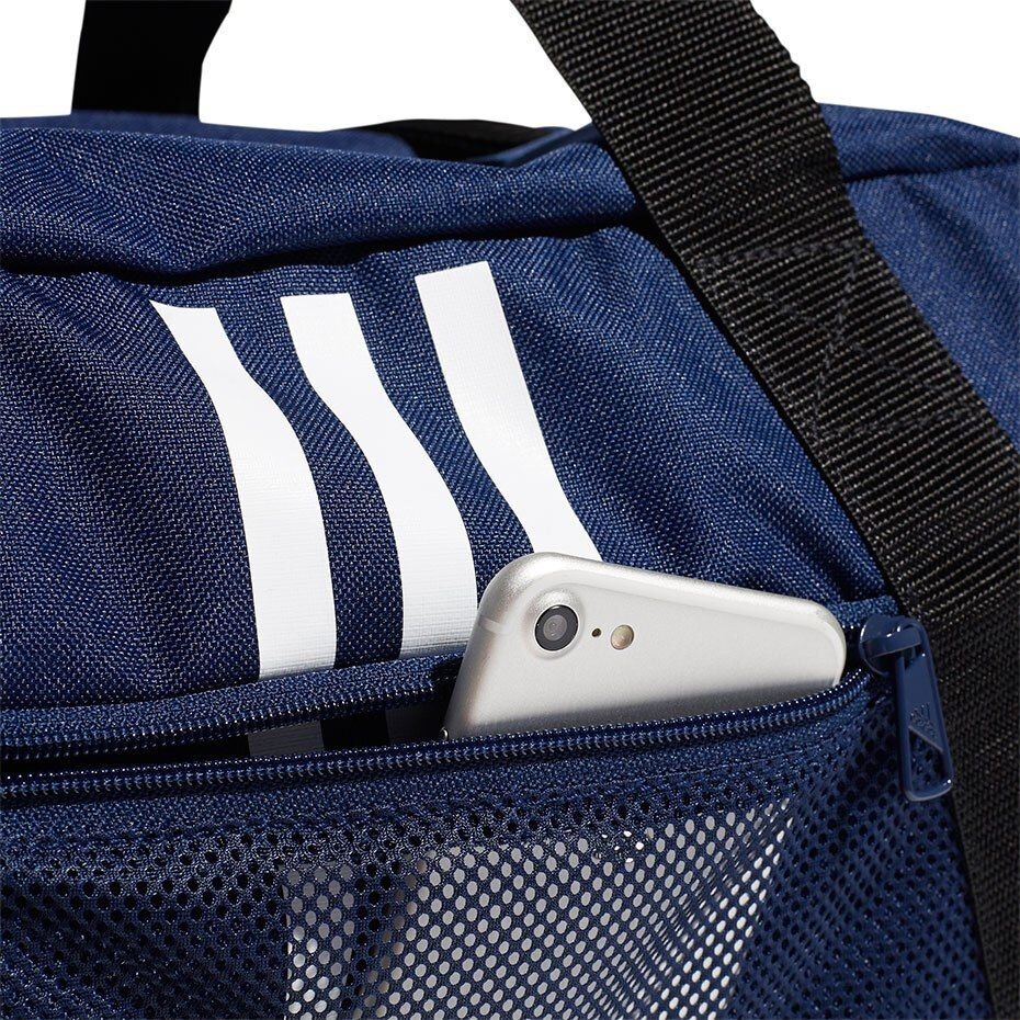 Adidas Urheilukassi Tiro Duffel Bag M Navy GH7271 hinta ja tiedot | Urheilukassit ja reput | hobbyhall.fi