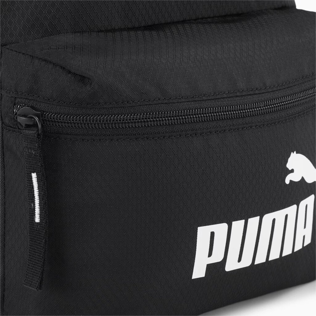 Pum seljakott Backpack 090269*01, musta/valkoinen hinta ja tiedot | Urheilukassit ja reput | hobbyhall.fi