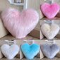 'Love heart tyyny pehmo pinkki hiukset jäljitelmä villa tyttöjen sohva tyyny tyyny sängyn tyyny sisältää tyynyn ydin' hinta ja tiedot | Koristetyynyt ja tyynynpäälliset | hobbyhall.fi