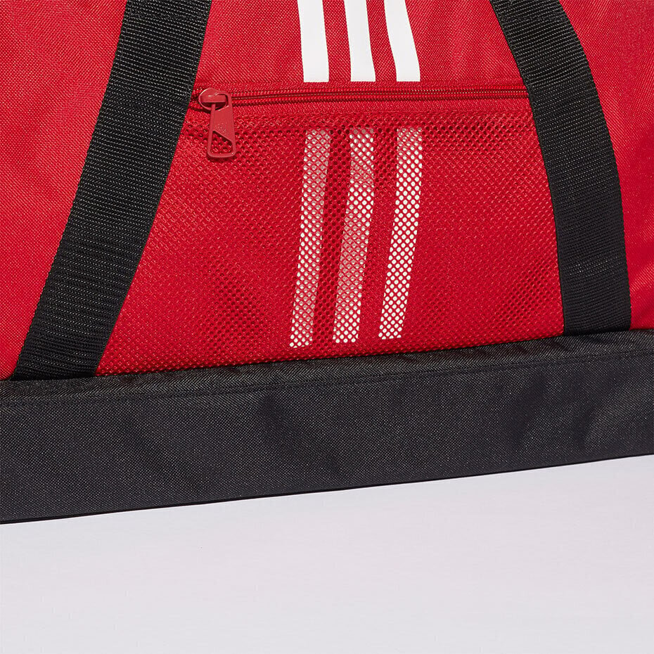 Adidas Urheilukassi Tiro Duffel Bag M Red GH7272 hinta ja tiedot | Urheilukassit ja reput | hobbyhall.fi