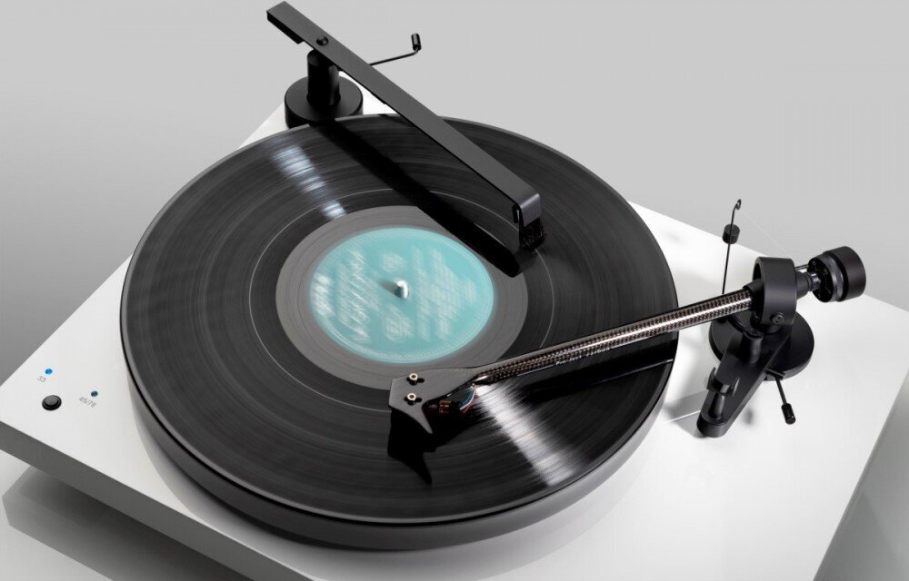 Pro-Ject Sweep It E BLACK -puhdistusvarsi hinta ja tiedot | Vinyylilevysoittimet ja gramofonit | hobbyhall.fi