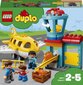 10871 LEGO® DUPLO Lentokenttä. hinta ja tiedot | LEGOT ja rakennuslelut | hobbyhall.fi