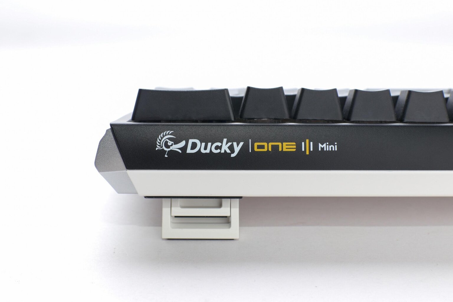 Mekaaninen näppäimistö Ducky One 3 Classic Mini 60 % Hotswap Cherry MX Musta, RGB, PBT näppäinhapat hinta ja tiedot | Näppäimistöt | hobbyhall.fi