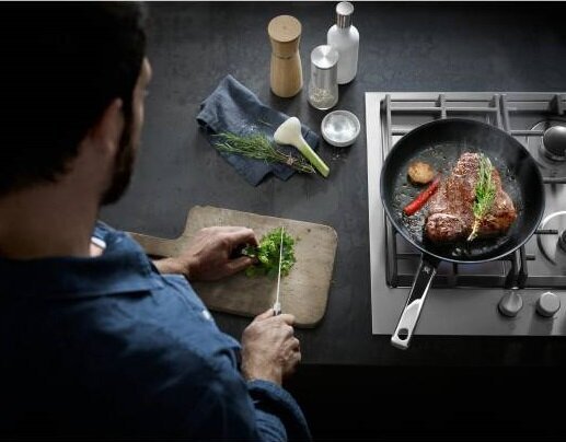 WMF Steak Profi -paistinpannu 24 cm hinta ja tiedot | Paistinpannut | hobbyhall.fi