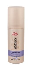 Suihke erittäin vahvalla kiinnityksellä hiusten volyymin lisäämiseen Wella flex (2nd Day Volume Blow Dry Spray) 150 ml hinta ja tiedot | Kampaamotuotteet | hobbyhall.fi