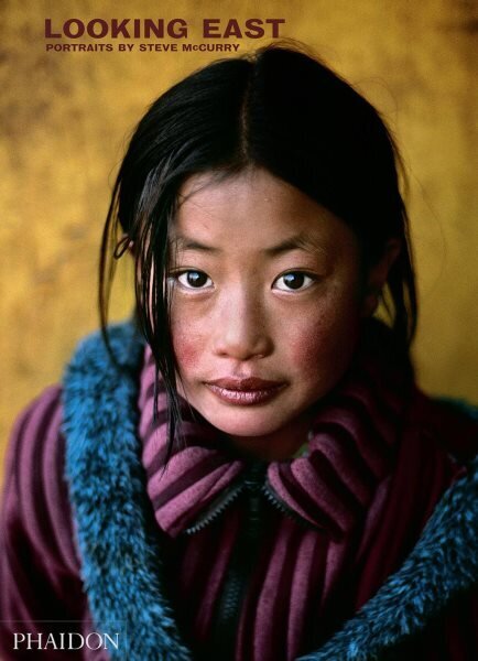 Looking East: Portraits by Steve McCurry hinta ja tiedot | Valokuvakirjat | hobbyhall.fi