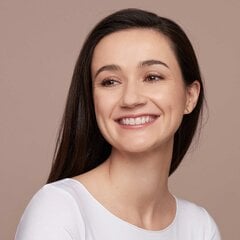 Clarins Skin Illusion SPF 15 30 ml kosteuttava nestemäinen meikkivoide hinta ja tiedot | Meikkivoiteet ja puuterit | hobbyhall.fi
