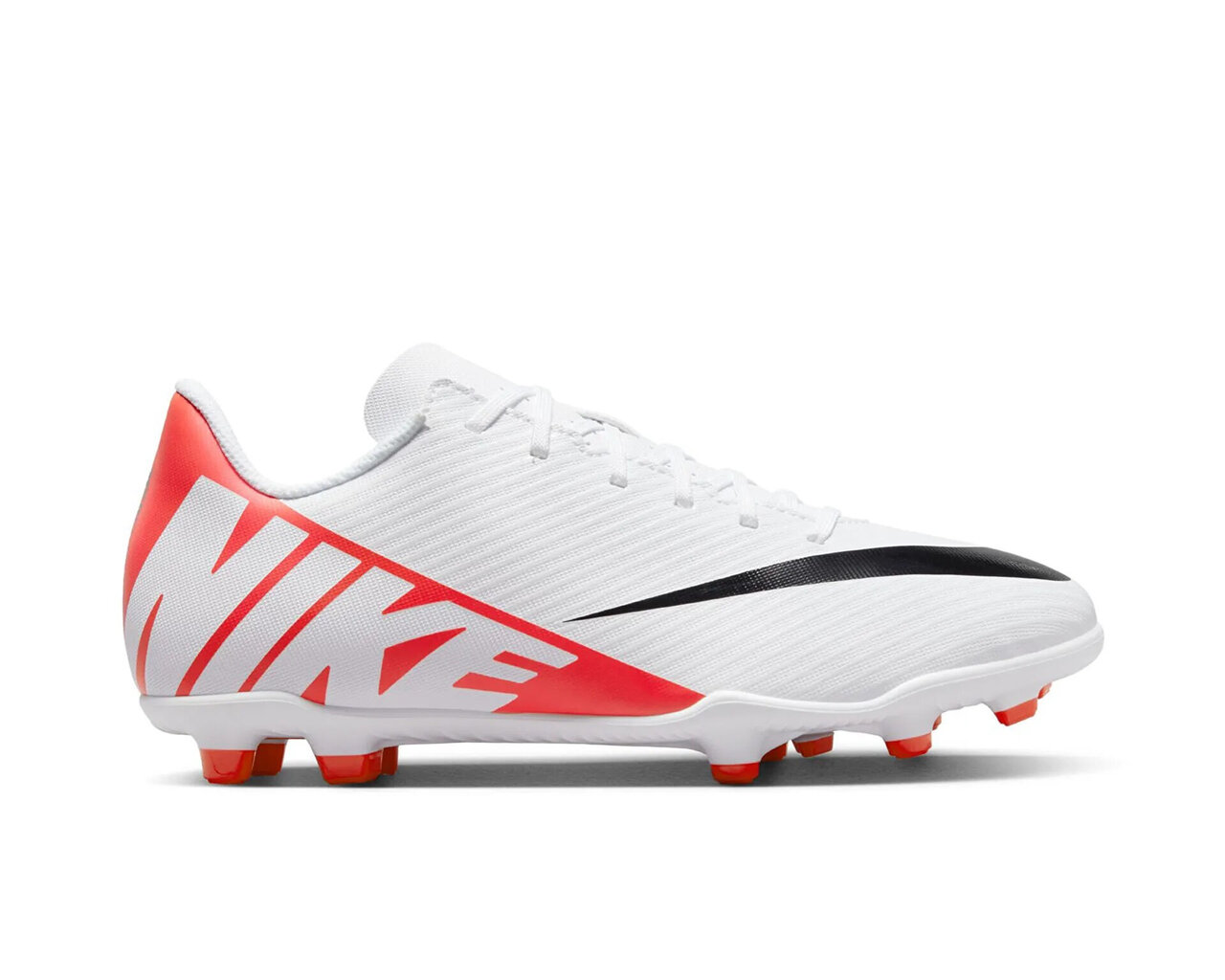 Nike Jalkapallokengät Teinille Jr Vapor15 Club Fg/Mg Wite DJ5958 600 DJ5958 600/5 hinta ja tiedot | Miesten urheilu- ja vapaa-ajan kengät | hobbyhall.fi