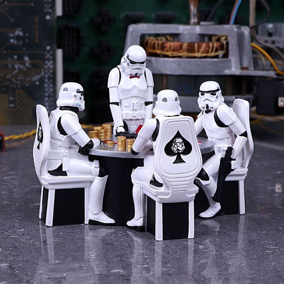 Star Wars Stormtrooper Poker Face 18.3cm hinta ja tiedot | Pelien oheistuotteet | hobbyhall.fi