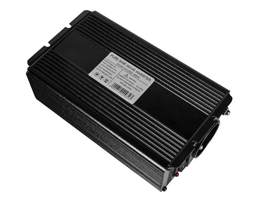 Green Cell Power Invertteri 24V - 230V 300W/600W puhdas siniaalto hinta ja tiedot | Muuntimet ja invertterit | hobbyhall.fi