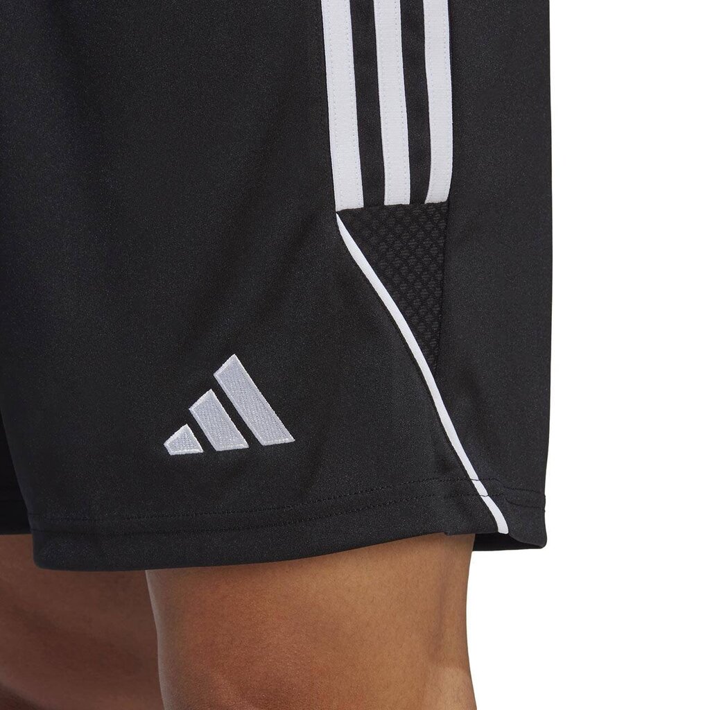 Miesten urheilushortsit Adidas HT6129 58509-283, musta hinta ja tiedot | Miesten urheiluvaatteet | hobbyhall.fi