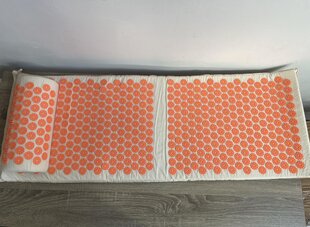 Tomshoo Akupressuurisetti - Valkoinen Ja Oranssi, 115 X 40 Cm hinta ja tiedot | Hierontatuotteet | hobbyhall.fi