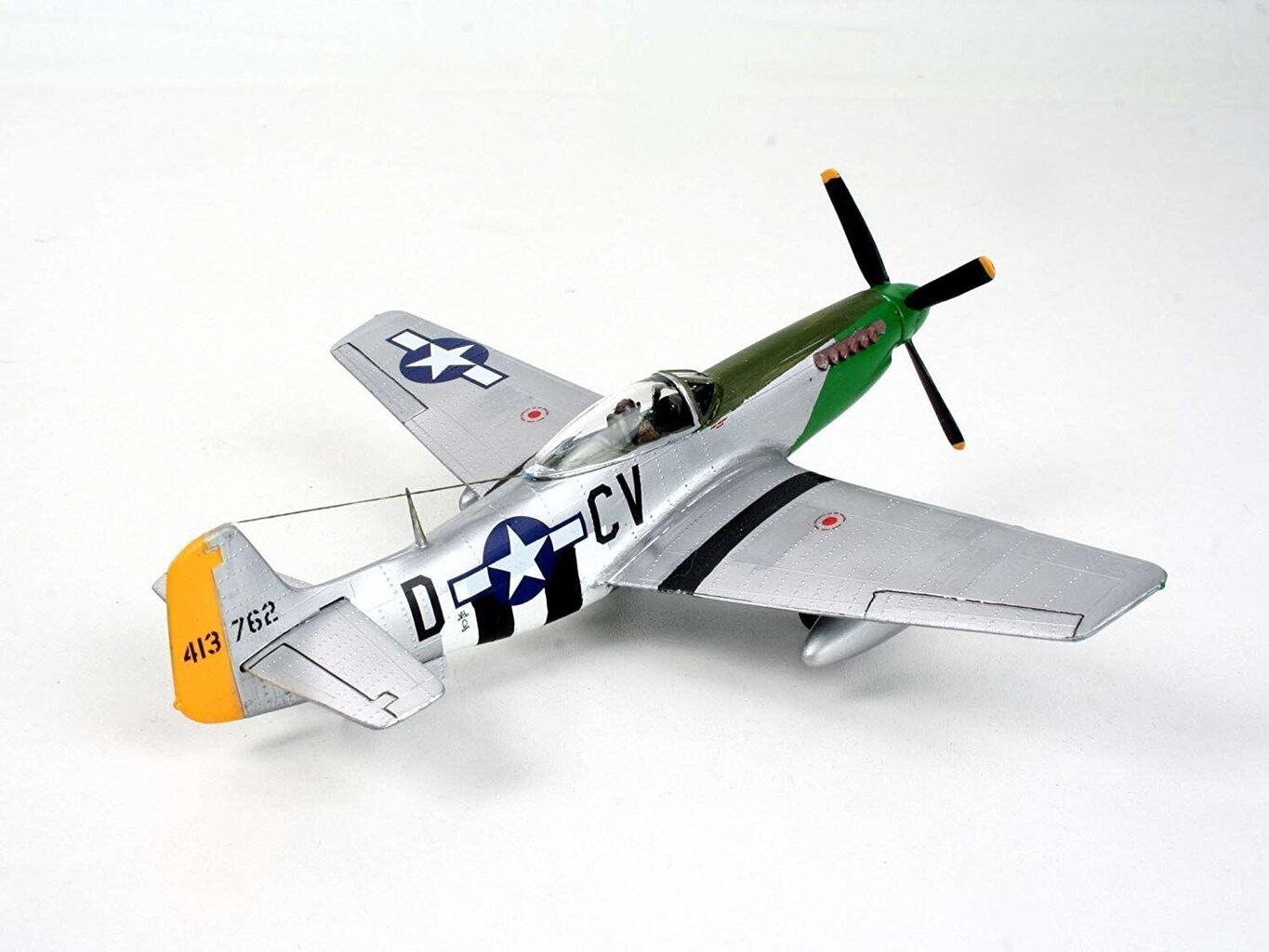 Revell – P-51D Mustang Elementtimalli, 1/72, 64148 hinta ja tiedot | Koottavat pienoismallit | hobbyhall.fi