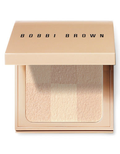 Hehkuva kompakti puuteri Bobbi Brown Nude Finish 6,6 g, Nude hinta ja tiedot | Meikkivoiteet ja puuterit | hobbyhall.fi