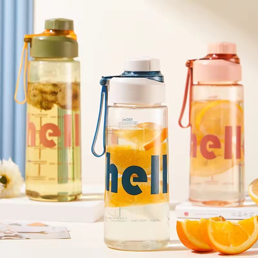 Vesipullo siivilällä, Hello, 650 ml, valkoinen hinta ja tiedot | Juomapullot | hobbyhall.fi