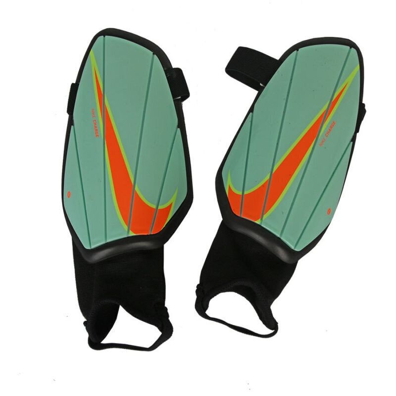 Shin Guards Nike Charge Youth hinta ja tiedot | Suojat rullaluisteluun | hobbyhall.fi