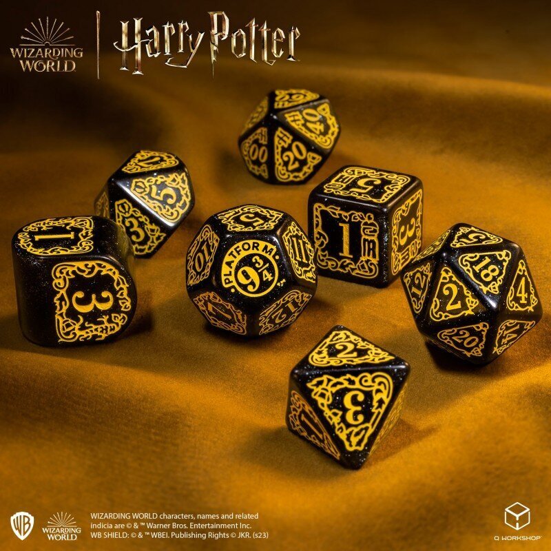 Noppasarja Q-Workshop Harry Potter Hufflepuff, laukkulla, musta hinta ja tiedot | Lautapelit ja älypelit | hobbyhall.fi