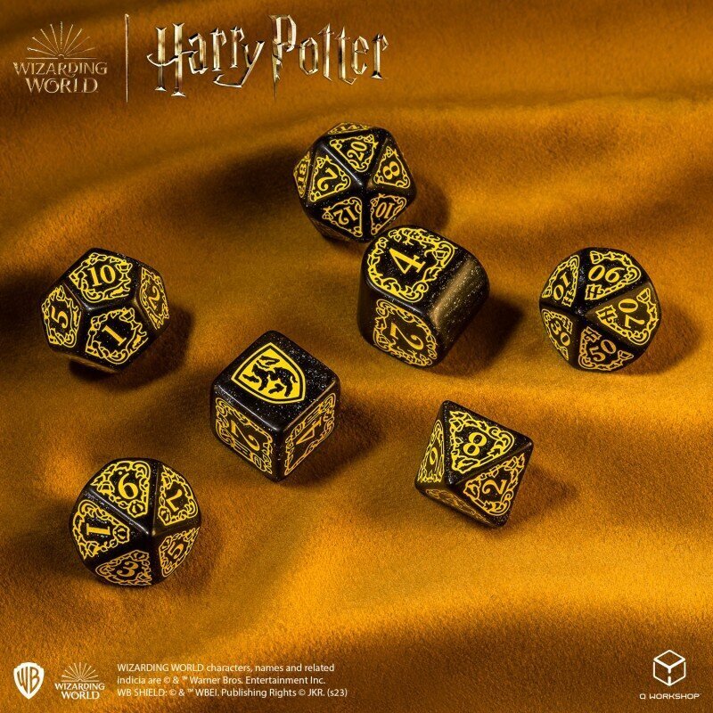 Noppasarja Q-Workshop Harry Potter Hufflepuff, laukkulla, musta hinta ja tiedot | Lautapelit ja älypelit | hobbyhall.fi