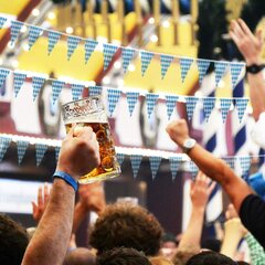 10m Oktoberfest-viiri, Oktoberfest-juhlatarvikkeet 2kpl hinta ja tiedot | Juhlakoristeet | hobbyhall.fi