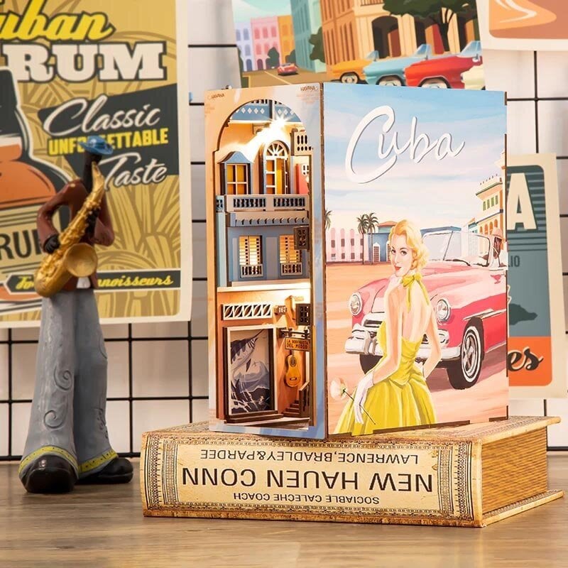 Book Nook miniatyyritalo - Kävelyretki Havannassa - CuteBee hinta ja tiedot | Palapelit | hobbyhall.fi