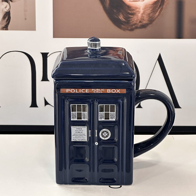 Doctor Who Tardis Police Box keraaminen kannellinen muki, 400 ml hinta ja tiedot | Lasit, mukit ja kannut | hobbyhall.fi