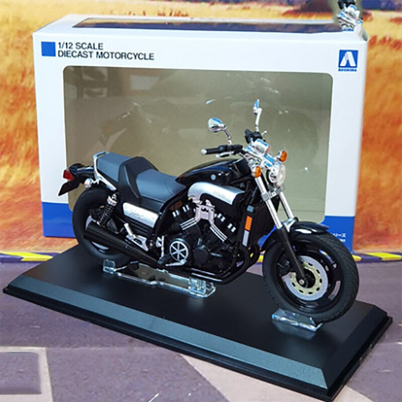 Alkuperäinen 1:12 Qingdao club Yamaha Vmax veturi Big Devil kokoelma automalli moottoripyörä malli hinta ja tiedot | Pienoismallit | hobbyhall.fi