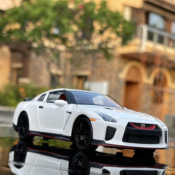 Uusi 1:32 NISSAN GTR GT-R R35 metalliseos automalli painevalut ja leluajoneuvot leluautot lasten lelut lapsille lahjat pojan lelu