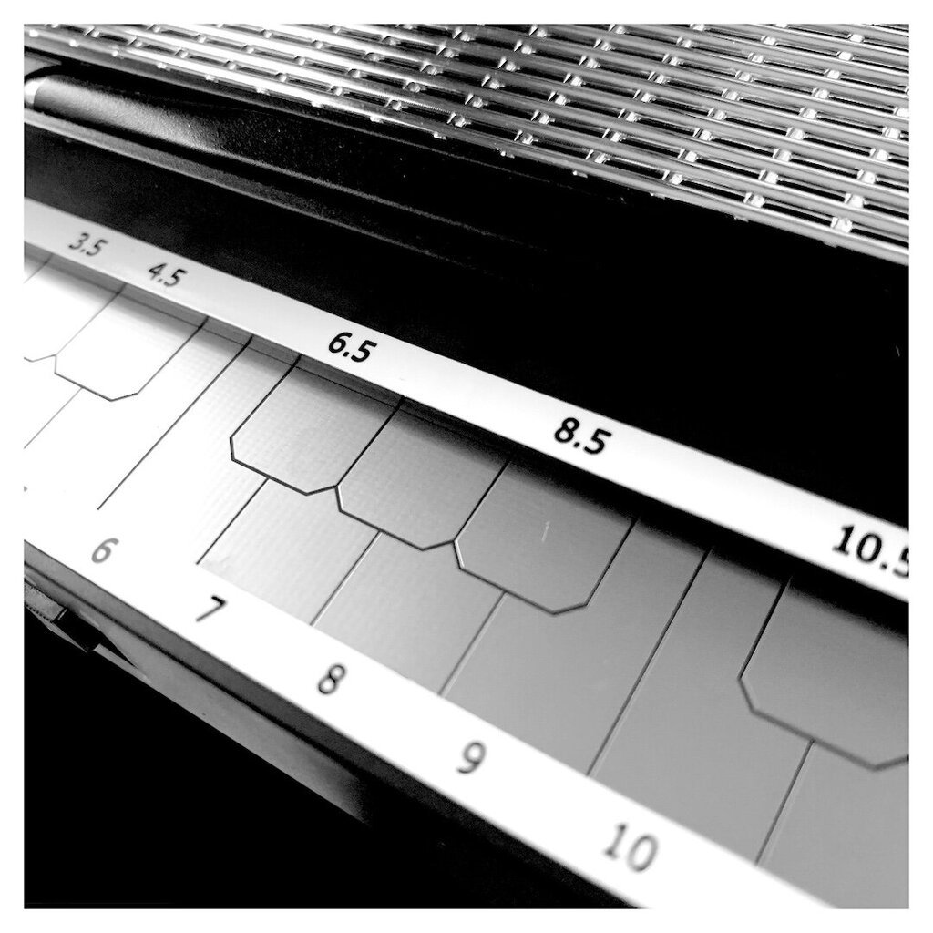 Stylophone S1 taskukokoinen analoginen syntetisaattori hinta ja tiedot | Kosketinsoittimet | hobbyhall.fi