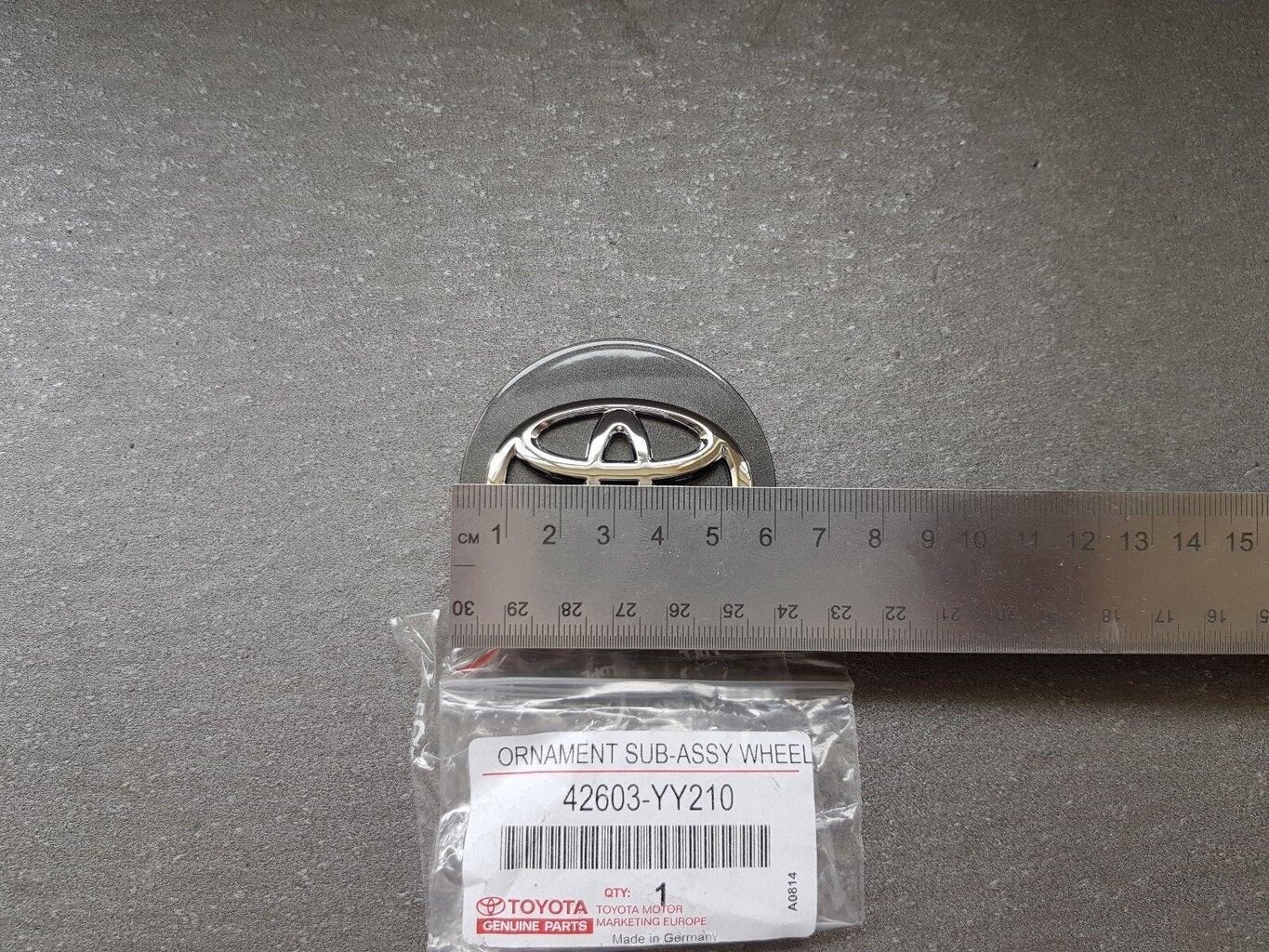 Aito Toyota kevytmetallivanteen keskikorkki 42603YY210 hinta ja tiedot | Lisätarvikkeet autoiluun | hobbyhall.fi