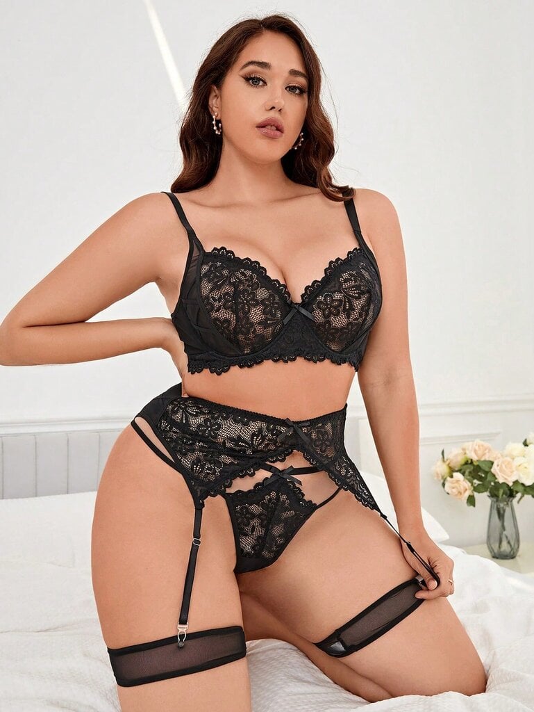 Klassinen Sexy Plus Size Sexy rintaliivit, pikkuhousut ja sukkanauhat 5-osainen setti teräsrenkaalla·musta·4XL hinta ja tiedot | Naisten aluspaidat | hobbyhall.fi