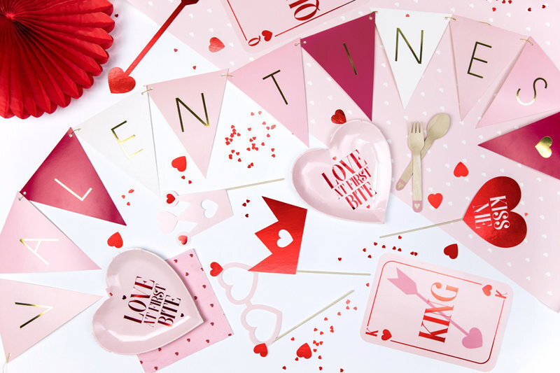 Paperiseppele Valentines Mix 2,1 m (1 laatikko / 50 kpl) hinta ja tiedot | Juhlakoristeet | hobbyhall.fi