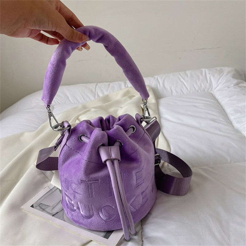 Lavender-Trendy Designer VELOR Bucket Olkalaukut Crossbody Laukut Naisten Käsilaukut ja Kukkaro 2024 Uudet Naisten Messenger Laukut Korkealaatuiset hinta ja tiedot | Tietokonelaukut | hobbyhall.fi