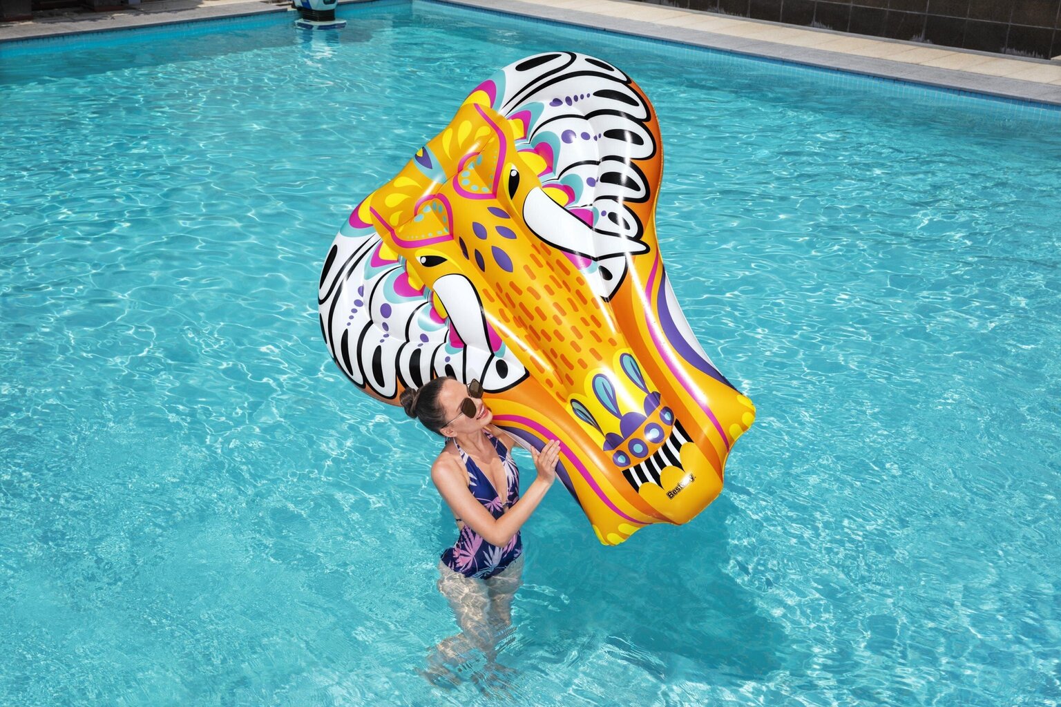 Ilmatäytteinen patja Bestway Flirty Fiesta Elephant, 183x153 cm, oranssi. hinta ja tiedot | Puhallettavat vesilelut ja uima-asusteet | hobbyhall.fi