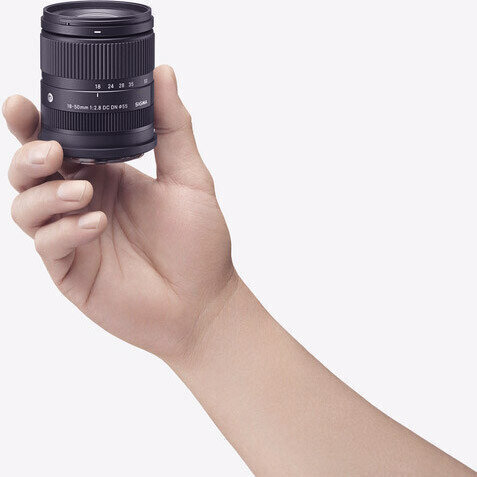 Sigma 18-50mm f / 2.8 DC DN nykyaikainen objektiivi Sonylle hinta ja tiedot | Objektiivit | hobbyhall.fi