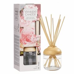 Yankee Candle Fresh Cut Roses huonetuoksu 120 ml hinta ja tiedot | Yankee Candle Hajuvedet ja kosmetiikka | hobbyhall.fi