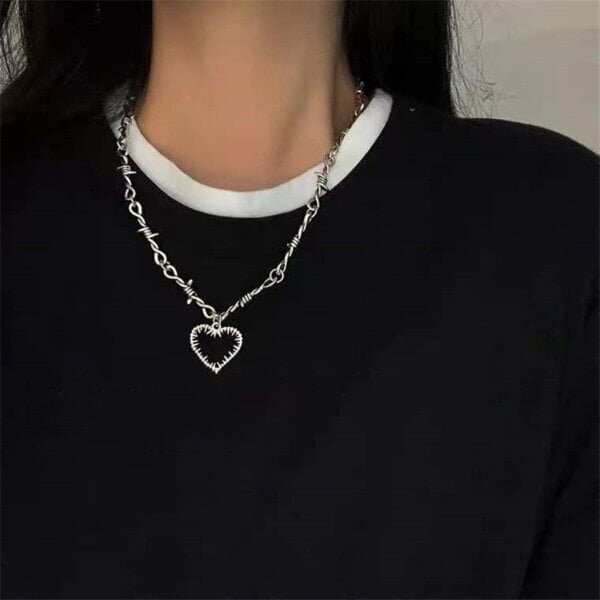 Gothic Heart Kaulakoru Sydän Choker Klavicle Ketju Goth Korut Halloween Joulu Ystävänpäivä Lahja Naisille Miehille Pari Hopea hinta ja tiedot | Kaulakorut | hobbyhall.fi