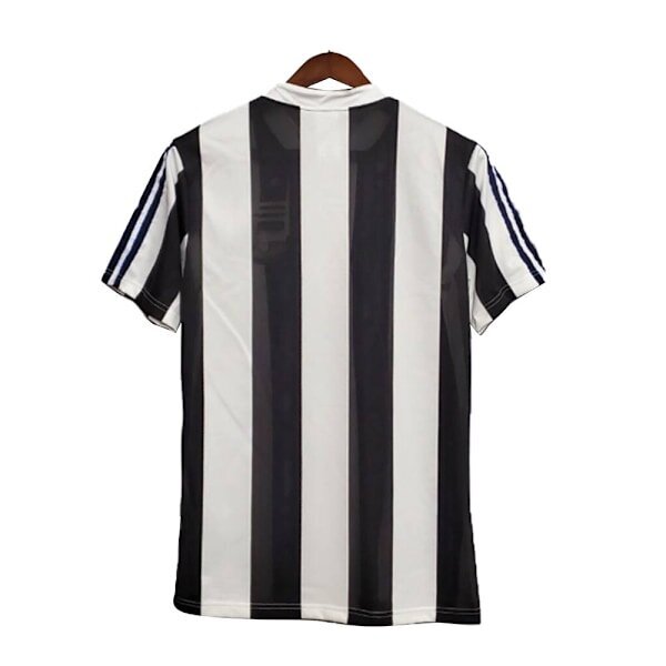 Newcastle United 1996/97 Home Retro-paita SHEARER #9 Jalkapallopaita Fan T-paita 2XL hinta ja tiedot | Jalkapallovaatteet ja -varusteet | hobbyhall.fi