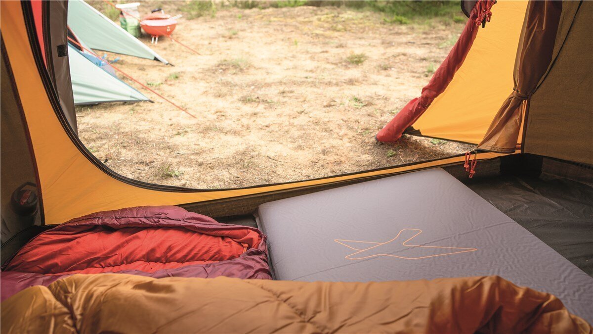 Itsetäyttyvä matkamatto Easy Camp Siesta, 5 cm hinta ja tiedot | Retkeilyalustat, piknikhuovat | hobbyhall.fi